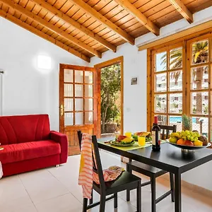101 Bright, Pool View And Air Conditioning Apartment Playa de las Americas (Tenerife)